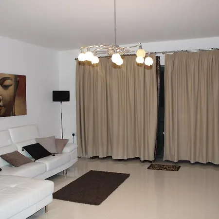 Homestay Aurora